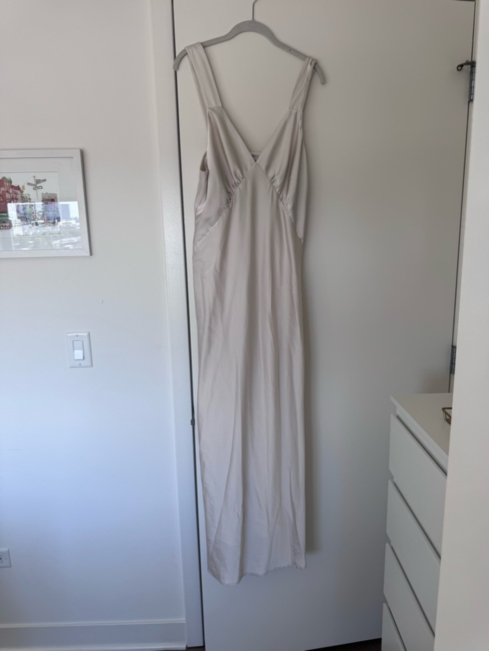 House of Harlow 1960 Cream V-Neck Slip Dress